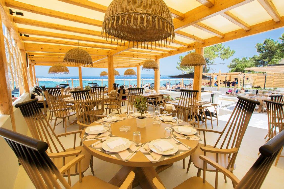 Villas Seaside Lounge & Restaurant